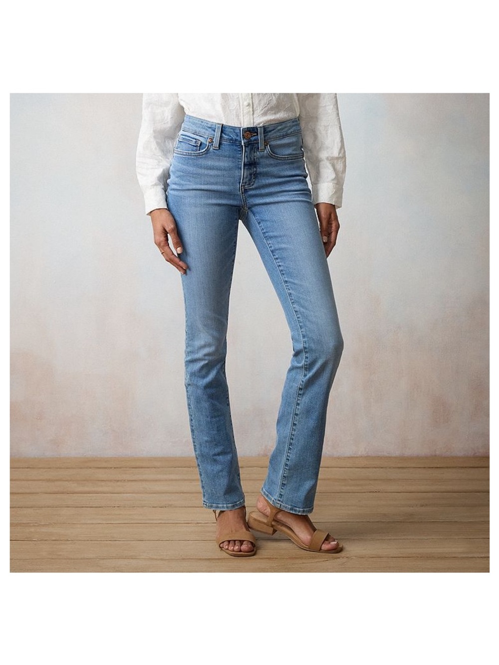 LC Lauren Conrad Barely Bootcut Jeans 6 short
